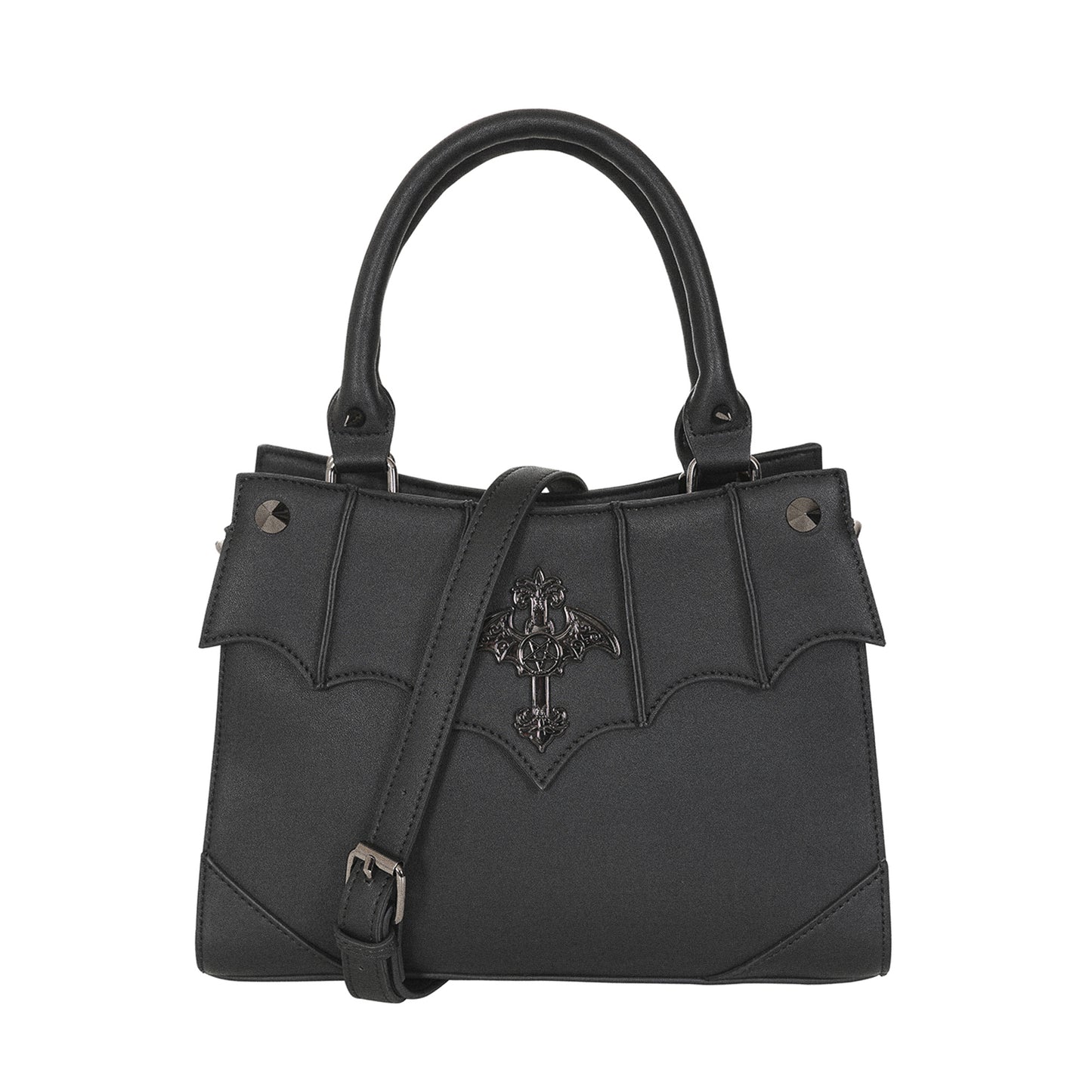 Bolso gótico negro con la correa larga ajustable para llevarlo como bandolera.