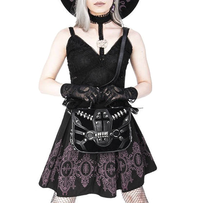 Bolso bandolera Coffin de Restyle color negro vista modelo