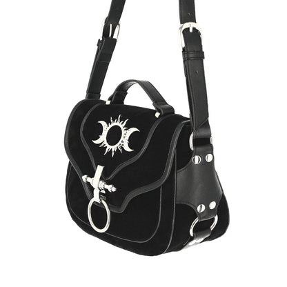 Bolso bandolera Triple Goddess de Restyle en negro con adornos metálicos vista frontal ángulo