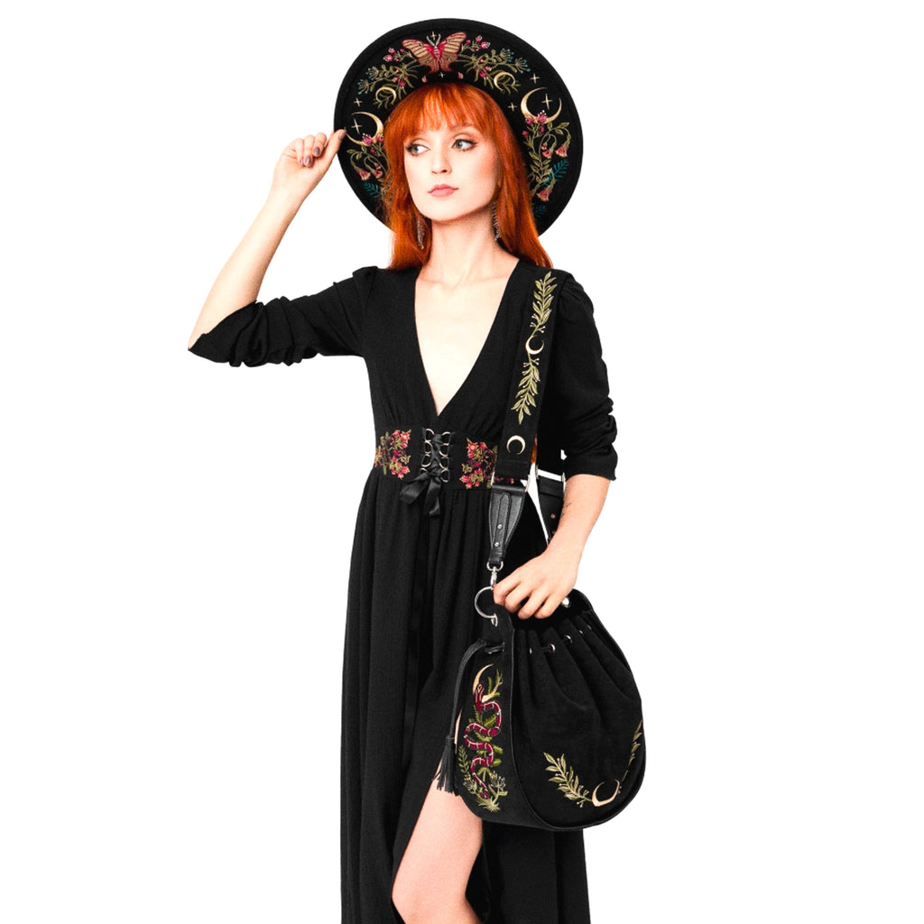  Restyle velvet bucket bag with snake embroidery - model view