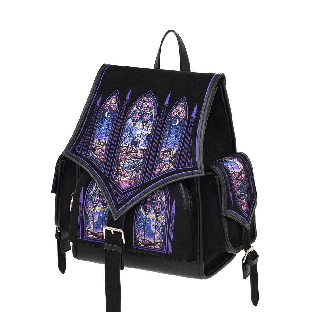 Mochila bordada con motivos de ventanales góticos y auroras boreales de la colección Northern Lights de Restyle en colores fríos y cálidos vista ángulo