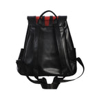 Mochila con detalle de marcas de arañazos en color rojo con cierre de broche a presión modelo Wolfcat de Banned Alternative vista posterior