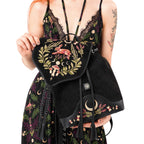 Mochila bordada con liebre y motivos de bosque mágico pequeña e ideal para el día  día acabado aterciopelado de restyle vista abierta con modelo