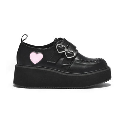 Zapatos con plataforma Koi Footwear Pothos Pink Heart color negro vista lateral exterior