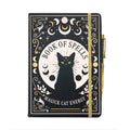 Portada libreta A5 con diseño de gato negro estilo witchy, bolígrafo acoplado con una goma y goma de cierre vertical en la libreta.