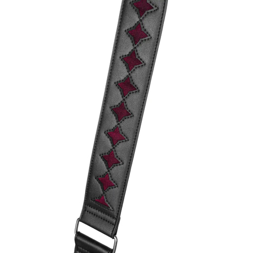 Bolso bandolera negro con diseño rígido en forma de escudo inspirado en las catedrales y la arquitectura medieval con detalles en terciopelo burdeos modelo Claretia de Restyle vista detalle correa