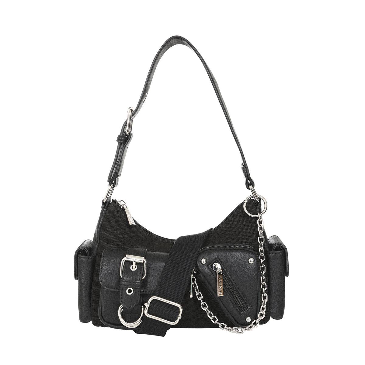 Bolso gótico Y2K con la correa larga de tela ajustable para llevarlo como bandolera.