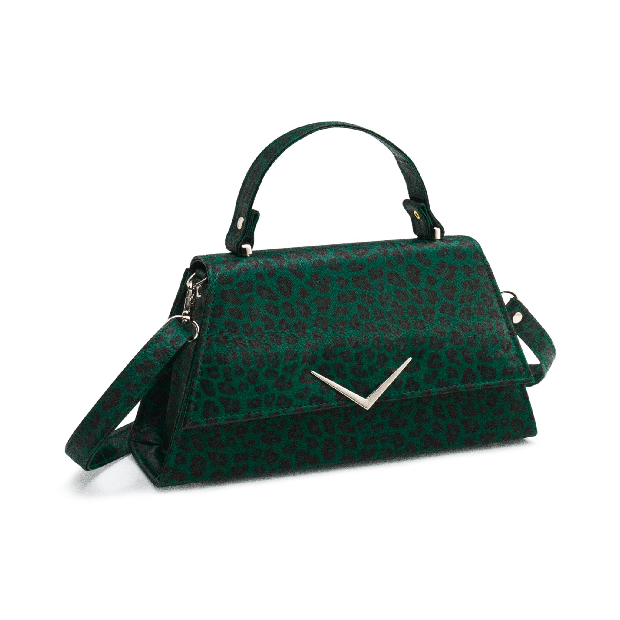  mostrando la correa bandolera y la forma estructurada.