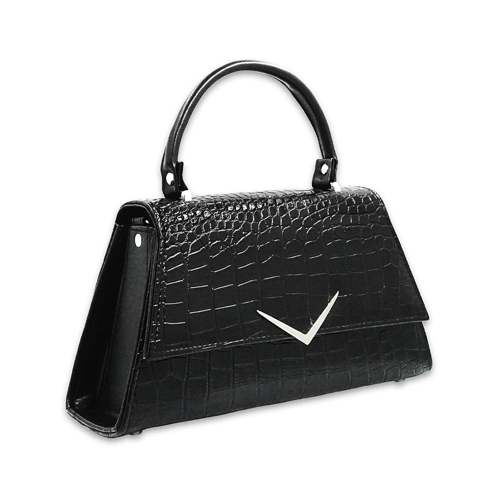  mostrando su forma estructurada y el brillo de la textura de cocodrilo.