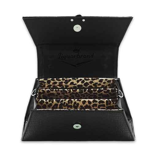 Interior del bolso The Rumbler abierto, revelando el forro de estampado de leopardo y varios compartimentos.