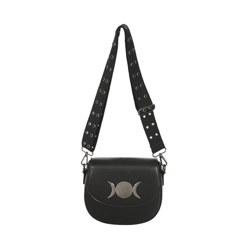 Bolso bandolera gótico negro con emblema de la Triple Luna y correa ancha de tela con ojales.