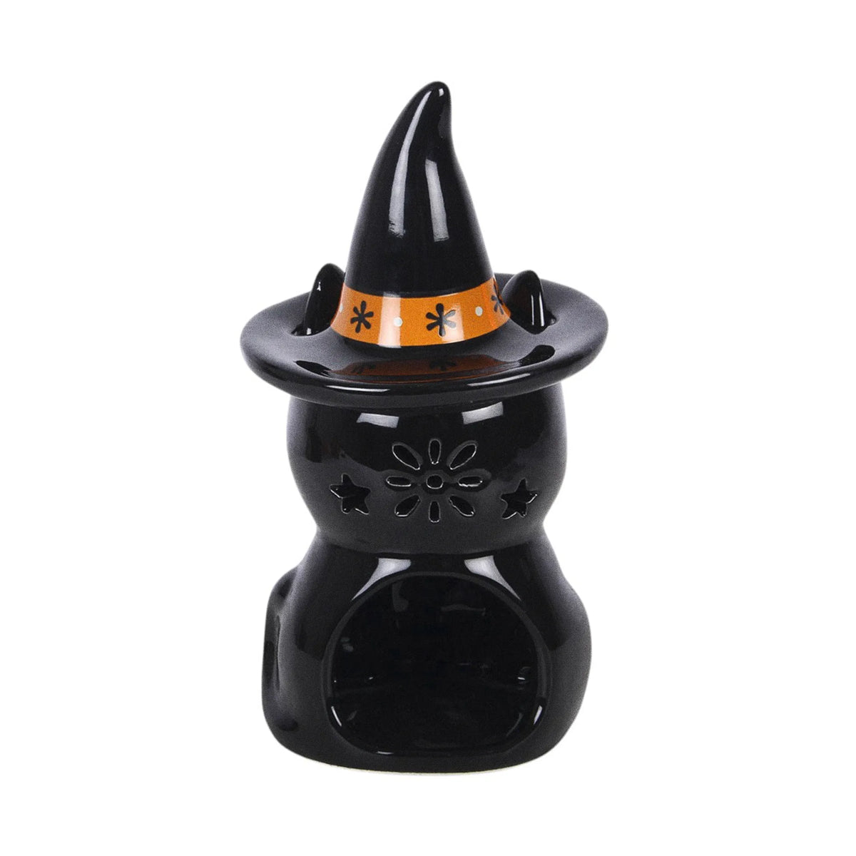 Quemador de aceite en forma de gato negro con gorro de brujo con florecitas y decoración estilo halloween y otoñal vista posterior de abertura para vela sobre fondo blanco.