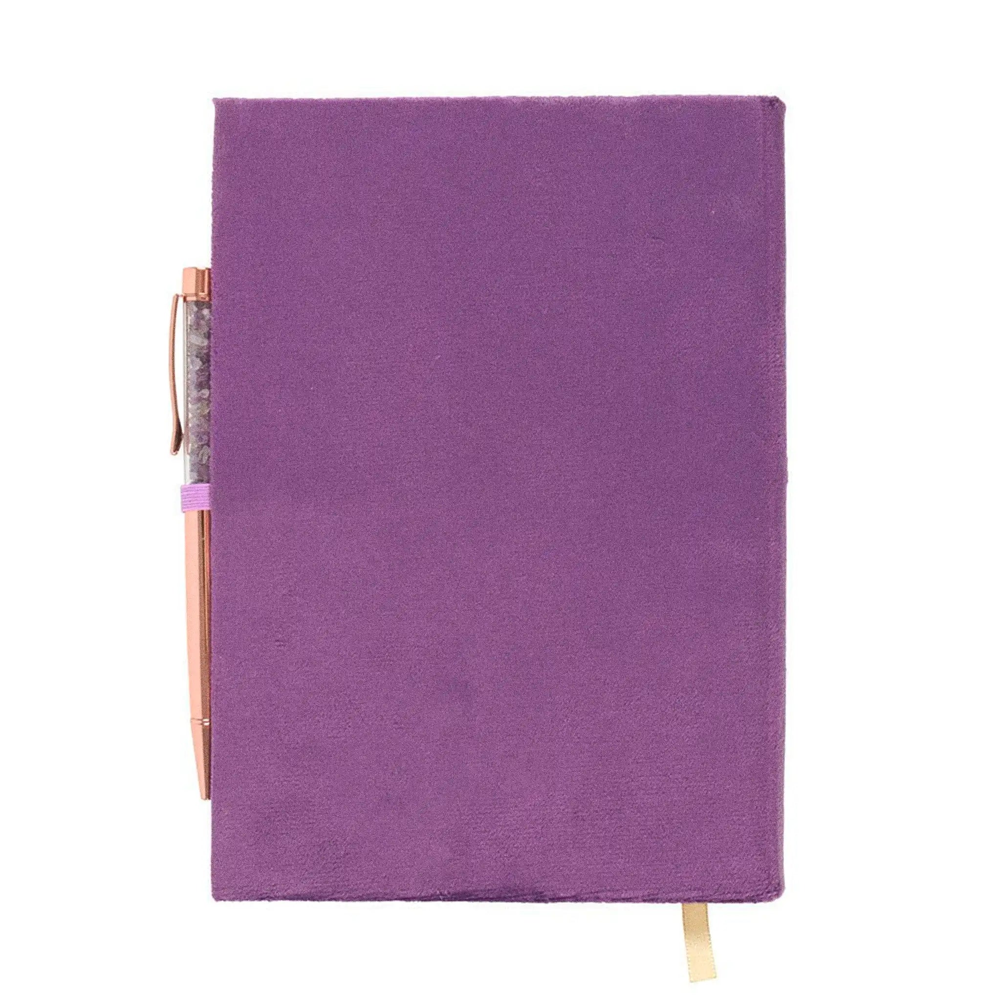 Contraportada de libreta con acabado de terciopelo morado.