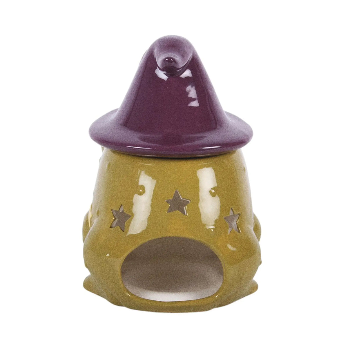 Quemador de aceites esenciales y calentador de cera en forma de sapo mágico con gorro de brujo con estrellas y luna estilo whimsical vista posterior de espacio para vela sobre fondo blanco.