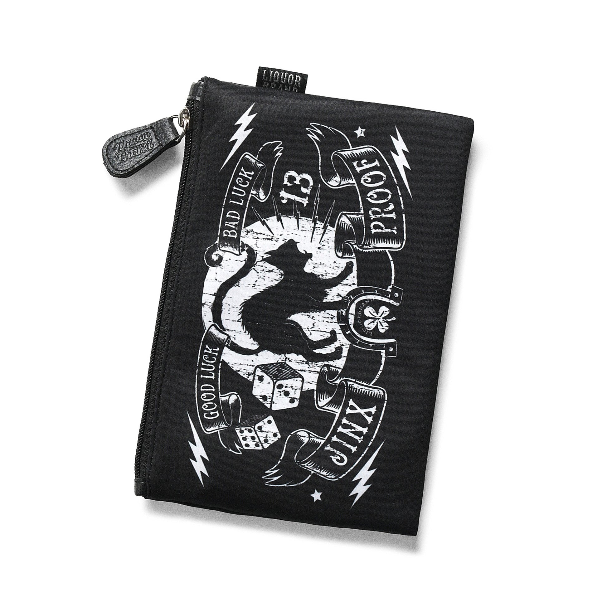Neceser vertical Liquorbrand Jinx Proof con diseño de gato negro y símbolos tattoo para maquillaje y accesorios