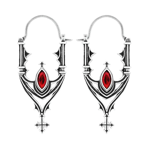 Pendientes inspirados en las catedrales góticas con cruces y piedra roja central estilo whimsigoth fabricado en latón y plata de Restlye vista detalle pendientes