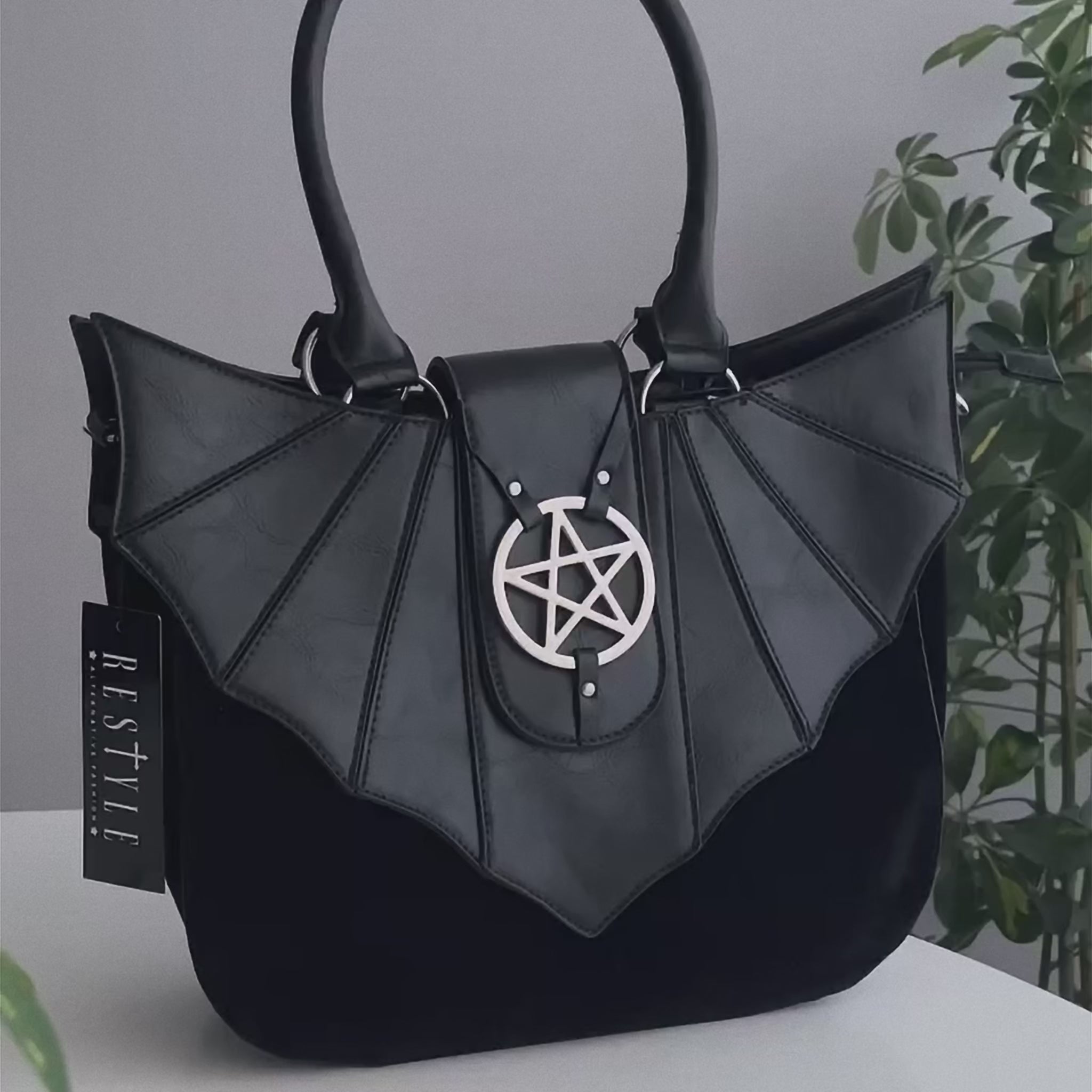 Video de bolso grande Ominous de la marca Restyle