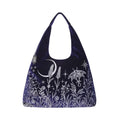 Bolso hobo en color azul medianoche con bordado en hilo plateado de luna, polilla y jardín del bosque tipo tote vista frontal