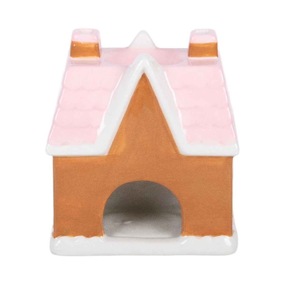 Quemador de aceite y calentador de cera en forma de casita de jengibre estilo navideño en marrón, blanco y rosa vista posterior de abertura para vela sobre fondo blanco.