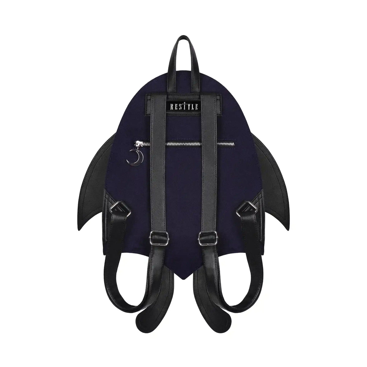 Mochila con alas móviles bordadas en plateado sobre un fondo azul medianoche con detalles contrastados en negro estética whimsigoth y fairycore modelo Umbra Noctis de Restyle vista posterior